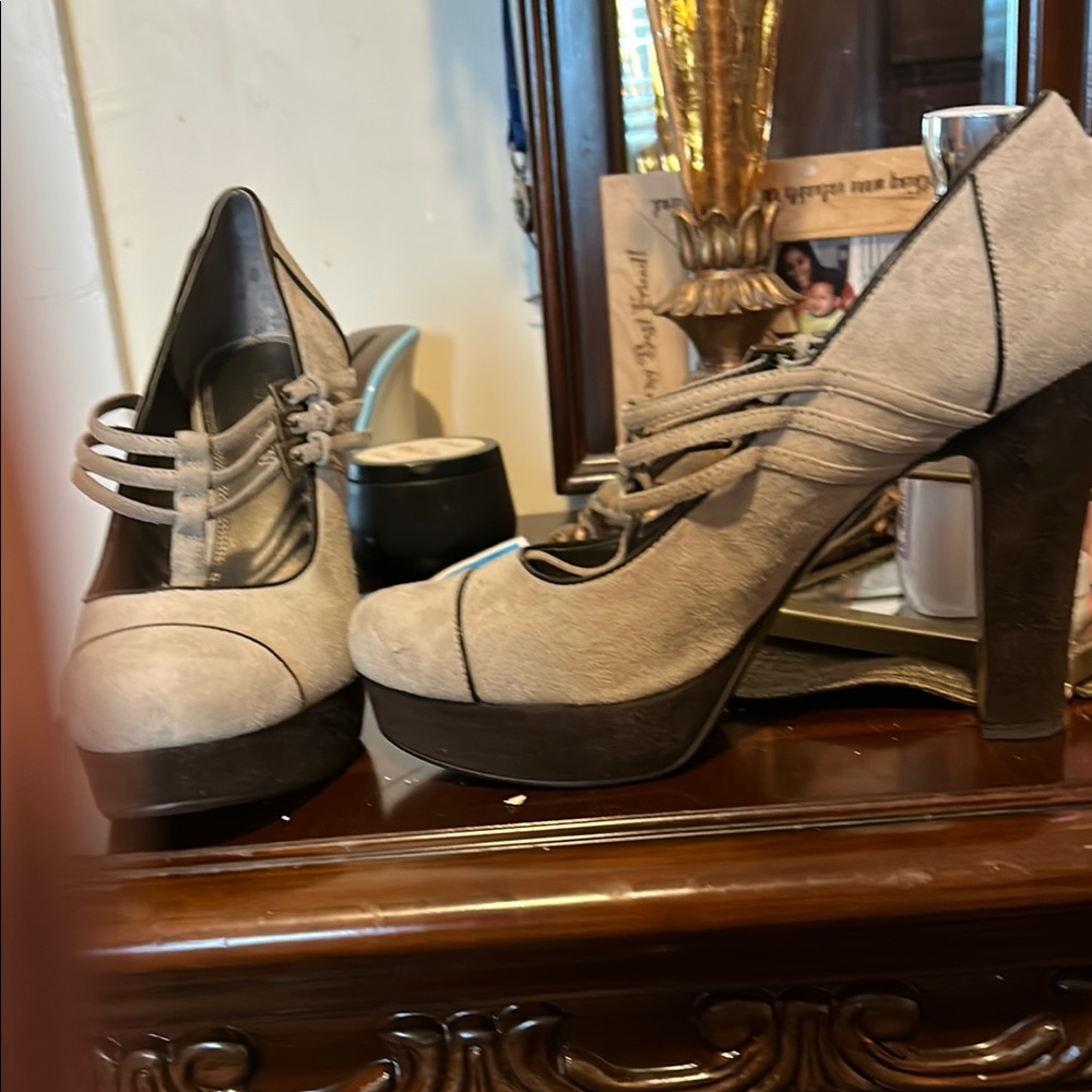 Enzo Angiolini Cream Platform Heels with Ankle Strap